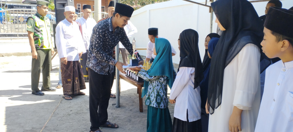 KEGIATAN MAULID NABI DAN SANTUNAN ANAK YATIM/PIATU